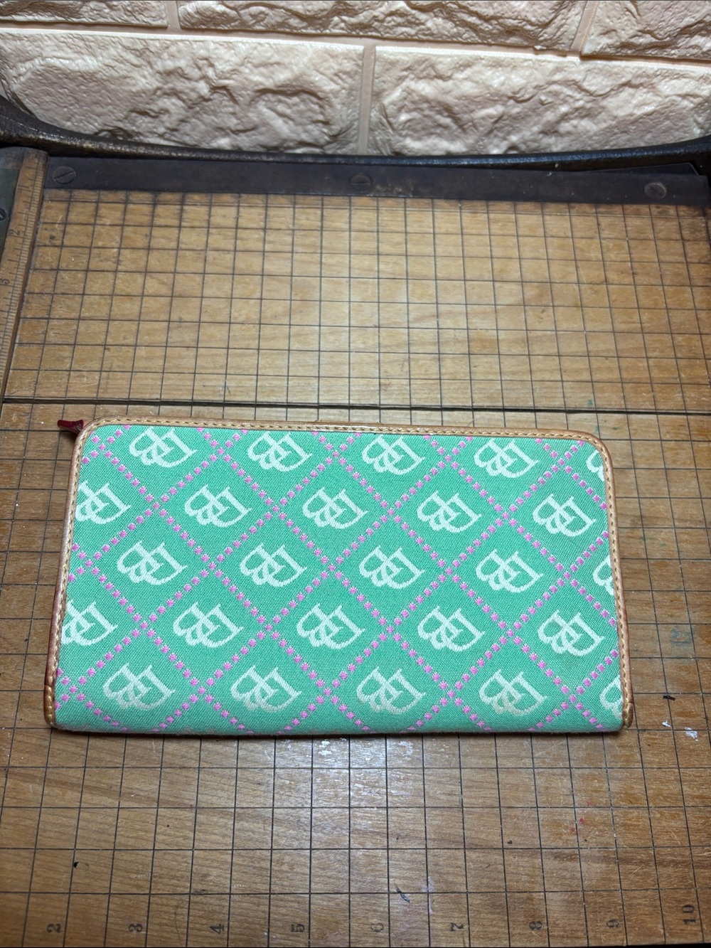 Dooney & Bourke Brown Leather Trim Green Monogram Bucket Bag w Mint Pink Wallet - Picture 12 of 17